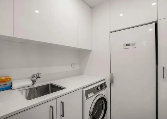 公寓 Lakefront Luxury 2 Bedroom *